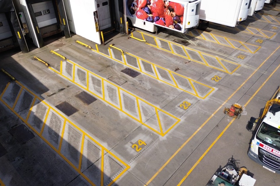 Thumbnail image for Upgrading Traffic Markings to Boost Safety at Frozen Food Distribution Hub
